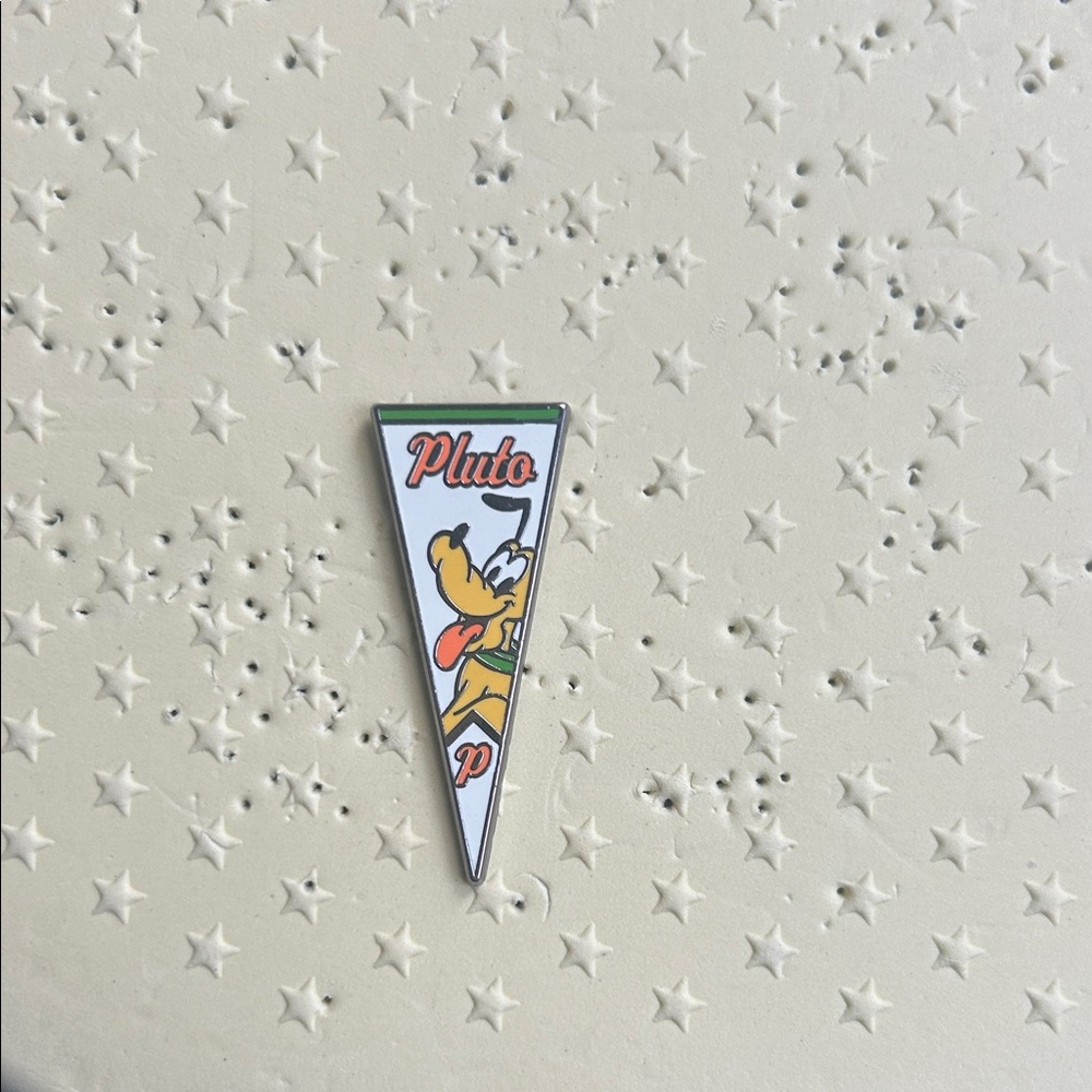 Pluto Penant flag pin
